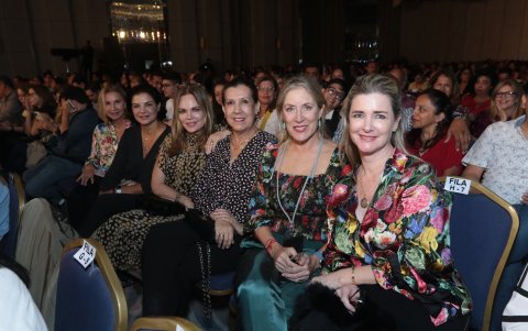 Maluly de Leone, Verónica Elizalde, Diana Bartolo, Gisella de Villena, Anabella Azin de Noboa y Daniela Creamer.