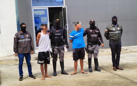 En el operativo de rescate fueron capturadas dos personas.