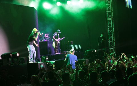 Feid en el coliseo Voltaire Paladines Polo.