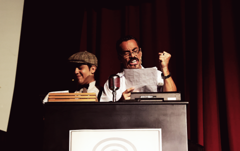 Escena del montaje con Danilo Esteves.