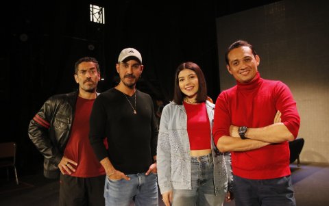 El equipo del musical que se presenta en el  Teatro San Gabriel.