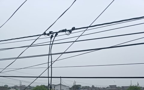 En la ciudadela Puertas del Sol 2, las calles permanecen inundadas y con lodo.