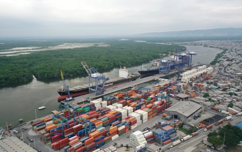 Imagen referencial del Puerto Marítimo de Guayaquil, desde donde sale la mayoría de las exportaciones de Ecuador.