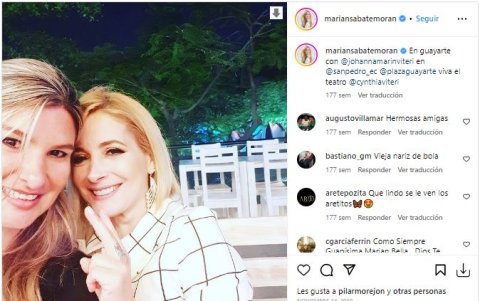 Marián Sabaté en una selfie que captura Johanna Marín Viteri, hija de la alcaldesa Cynthia Viteri. En la descripción del post colgado en la cuenta de la presentadora de televisión se menciona a un bar de la plaza y al sitio de recreación. Sabaté ha trabajado como animadora en ese recinto abierto.