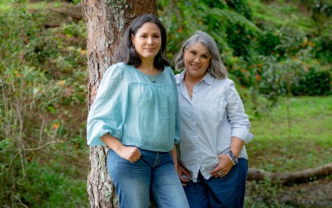 Lina María Mesa y Mónica Zapata.