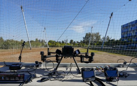 Su versatilidad y facilidad para desplazarse en terrenos irregulares los hace ideales en diferentes operaciones, desde misiones de rescate a localizaciones arqueológicas.