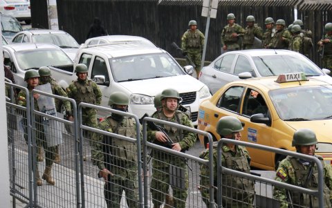 La Corte de Justicia tuvo un fuerte resguardo militar por la presencia de autoridades.