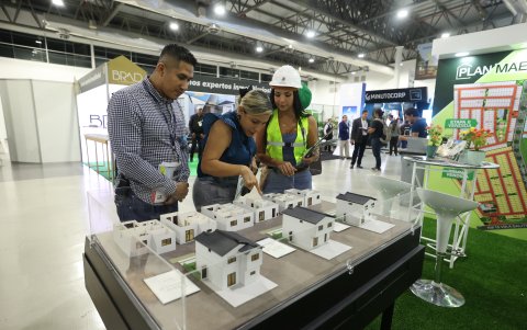 Exposición. La feria Hábitat 2023 en el Centro de Convenciones, en Guayaquil.