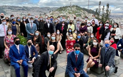 Daniel junto a los voluntarios y el staff.