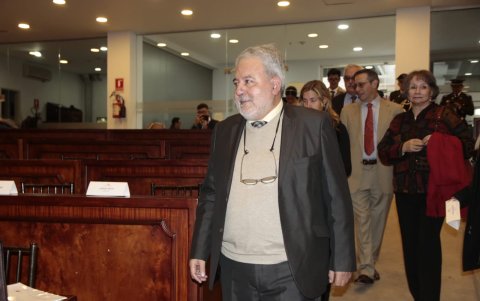 El execretario Anticorrupción, Luis Verdesoto, renunció a ese cargo y antes a la vocalía en el CNE.