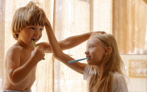 Haga que las necesidades básicas como lavarse los dientes sean más entretenidas