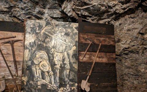 Vista de la herramienta utilizada en una mina, el 15 de abril de 2023 en el municipio Real del Monte, estado de Hidalgo (México).