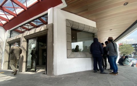 Penal. La audiencia de Peter Calo es reservada, pero indigenas de la Conaie han acudido a la Corte Nacional.