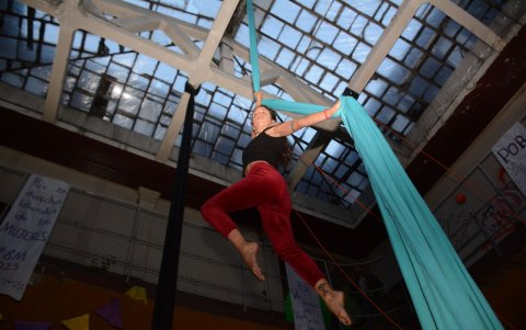 La danza aérea es una de las prácticas más recurrentes.