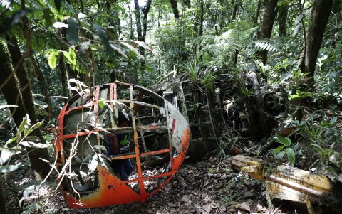 Detalle. El número de registro de la aeronave se lee entre los restos.