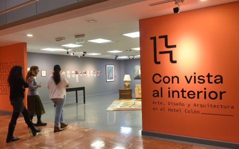 Visitantes. Los interesados podrán recorrer cada sala y descubrir algo nuevo y diferente que los dejará absortos.