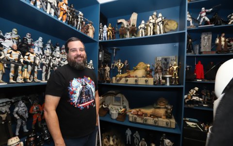 Roberto Pólit, coleccionista de Star Wars