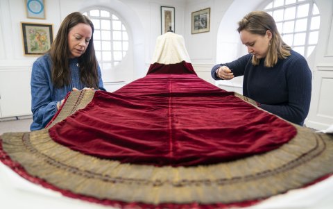 Túnica real de Camilla.