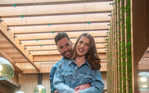 Victoria Patiño y Santiago Barzallo.