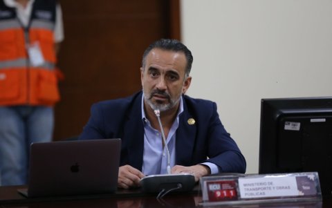 Según la comisión legislativa, el ministro Herrera no ha asistido a las comparecencias solicitadas.