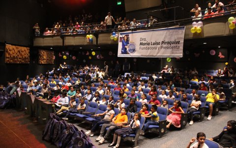 Más de 300 niños llegaron la mañana del 4 de mayo de 2023 hasta la sala principal del MAAC.