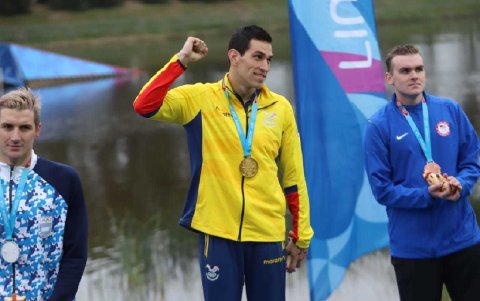 El cuencano lideró el podio de los Juegos de Lima 2010 al hacer una hora, 53 minutos y 46 segundos (1:53:46). Venció a competidores de Canadá y Estados Unidos.