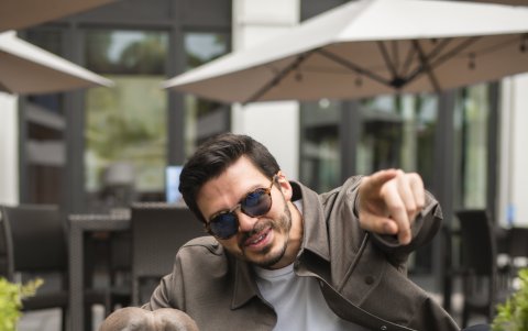 Con su perro Jabalo, su compañero inconcional y más fiel desde hace cinco años.