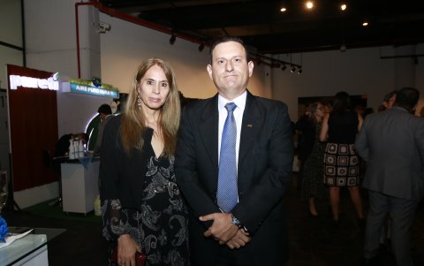 Gabriela Cartagena y Víctor Jurado.