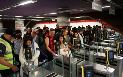 Líos. El sistema manual de cobro de pasajes es el principal obstáculo