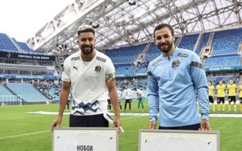 Cristhian Noboa recibió el homenaje del club por su partido 100.