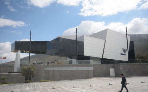 El edificio de la Unasur está ubicado en el sector de la Mitad del Mundo, en Quito.