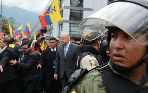 Alfredo Borrero, vicepresidente de Ecuador, llegó a la Asamblea para acompañar a Guillermo Lasso.