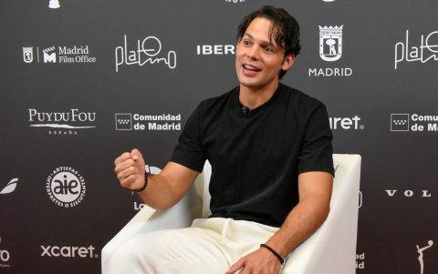 Considera hacer teatro.