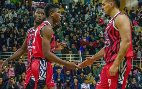 En el torneo paralelo, Punto Rojo de Ibarra ganó la Liga de Baloncesto 2022, organizado por la Ecuatoriana de este deporte.