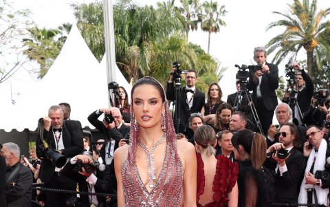 Alessandra Ambrosio.