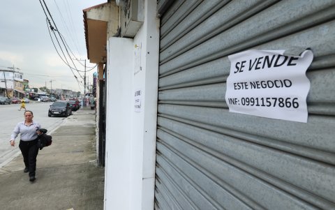 Venta. En la Huancavilca Norte hay negocios cerrados, en cuyas puertas hay letreros de ‘Se vende’ o ‘Se alquila’. No hay interesados.