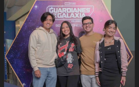 José Hanna, Catherine Brett, Daniel Brett y Danna Soto.