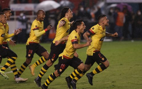 Matías Oyola disputó 449 partidos, marcó 37 goles y dio 55 asistencias en 20 años de carrera.