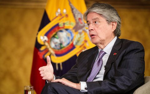 Guillermo Lasso gobernará hasta la elección del nuevo presidente.