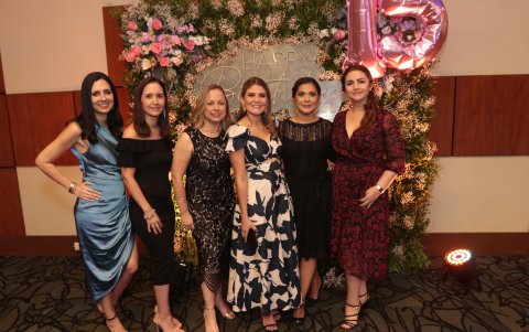 Gina de Rivas, Heidi Villegas, María Paula Esteves, Eveline Valdiviezo de Solís, Maluly Pambabay y Rosario Jiménez.