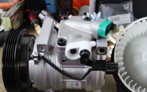 El compresor del aire acondicionado es el primer afectado por la falta de mantenimiento preventivo.