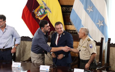 El 23 de mayo de 2023, el gobierno firmó un acuerdo de seguridad con la Alcaldía de Guayaquil.