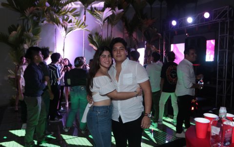 Fiorella Barberán y Víctor Burgos.