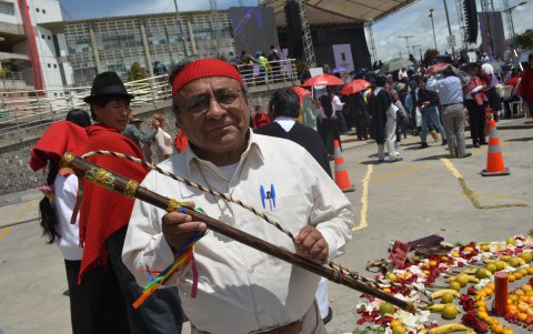 Fabricación. Se lo elabora con materiales que da la madre tierra. Porque es un símbolo.