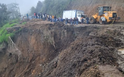 La vía Balbanera-Bucay fue cerrada por 48 horas desde la noche del miércoles 24 de mayo.