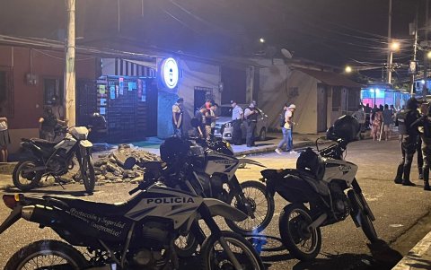 Decenas de policías acudieron al sitio