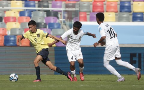 Los jugadores de Fiyi no pudieron controlar a los tricolores.