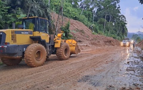 El Ministerio de Obras Públicas se encuentra rehabilitando vías afectadas por la etapa invernal.