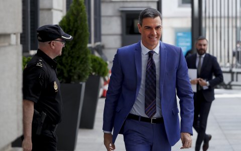 El presidente del Gobierno, Pedro Sánchez, a su llegada este miércoles 31 de mayo de 2023, al Congreso de los Diputados para asistir a la reunión.