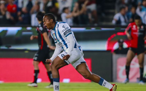 Ibarra, extremo ecuatoriano, que milita en el Pachuca de México, estaría en los radares del Real Oviedo español.